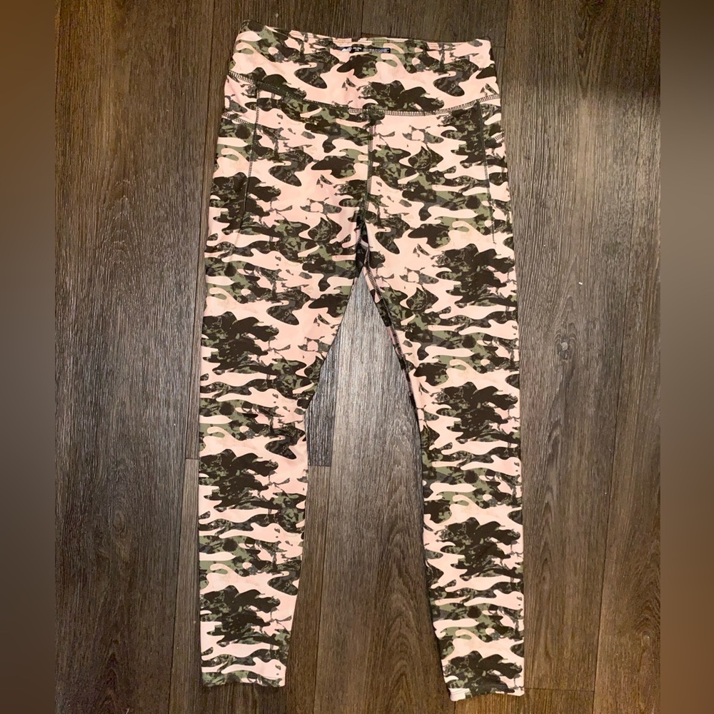Avia Girls XXL Camo Leggings